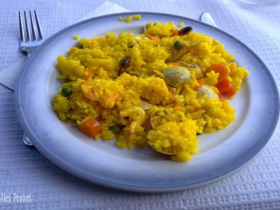 Paella, rizoto s mořskými plody