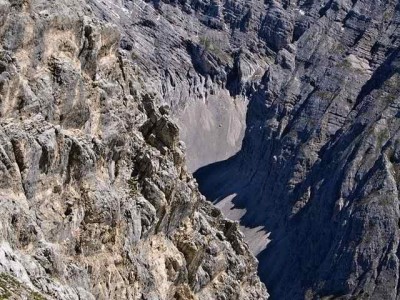 Vrchol Gleirschspitze (2317 m), Nordkette, Tyrolsko