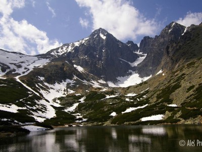 Skalnaté pleso, Lomnický štít