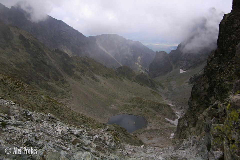 Dolinka pod Sedielkom, Modré pleso