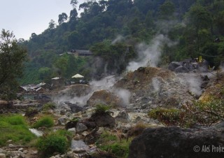 Horké prameny v oblasti Kawah Putih