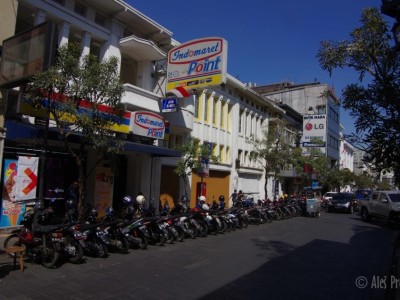 Nejznámější ulice v Bandungu – Braga street