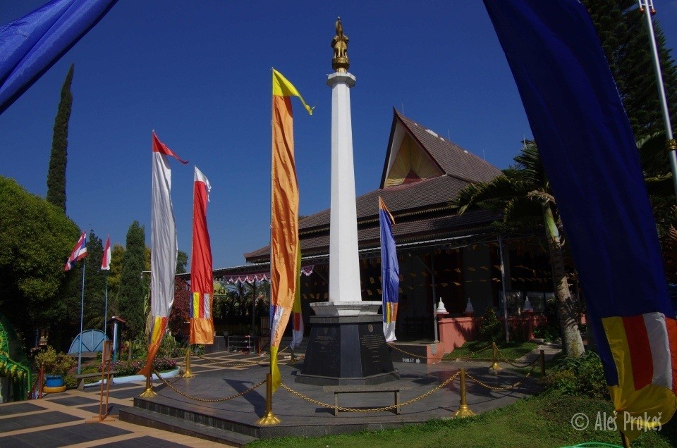 Komplex budhistických chrámů Vipassana Graha, Lembang