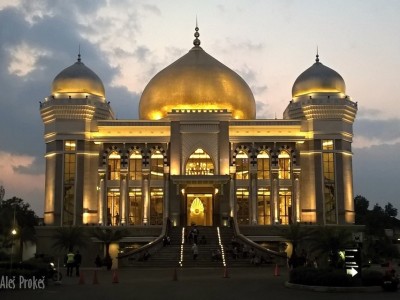 Mosque Nuansa Nabawi di Masjid Agung