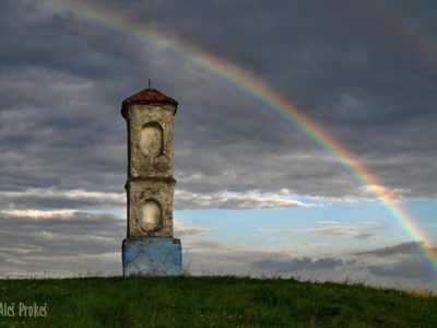 Boží muka sv. Antoníčka, Mohelno (Mohylové pohřebiště)