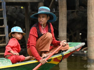 Vesnice na kůlech Kampong Khleang, jezero Tonlé Sap